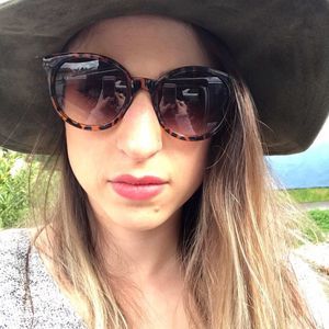 Meet your Posher, Kady